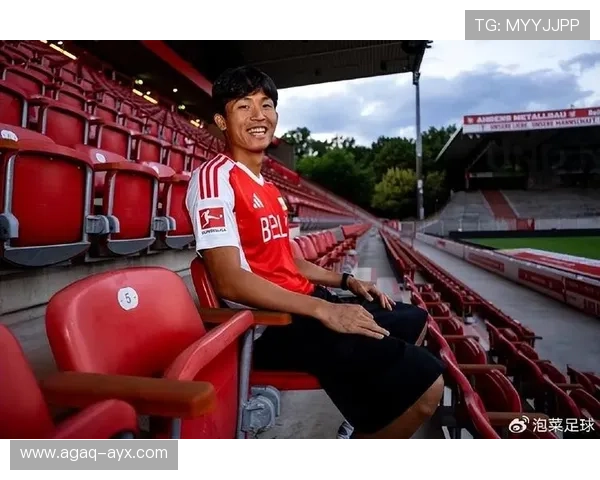 郑优营:韩国前锋亮相,期待为球队带来突破性表现