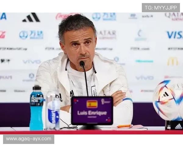 恩里克带领巴萨重塑辉煌，三冠荣耀成就传奇教练生涯